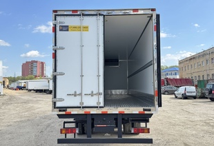 HINO 700 (МРМ 18т) ИЗОТЕРМИЧЕСКИЙ ФУРГОН 9,2м С/П 60/80